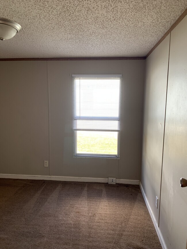 Photo - 154 Zackary St