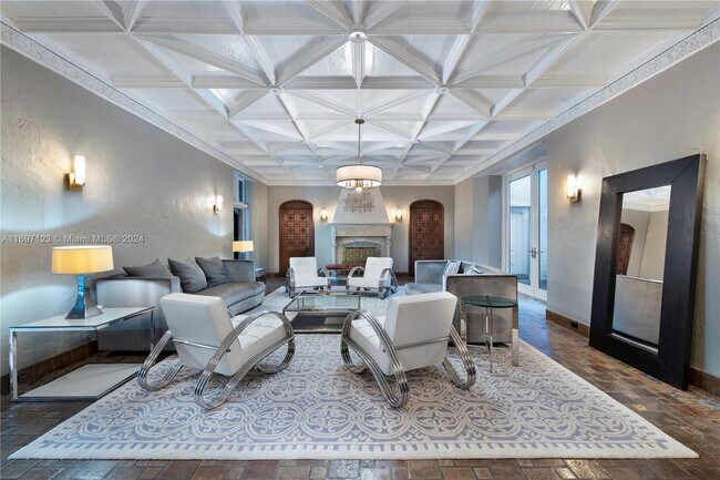 Photo - 4745 Pine Tree Dr