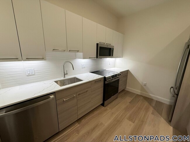 Photo - 1079 Commonwealth Ave Unit 347