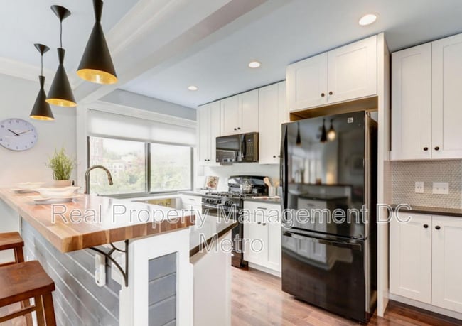 Photo - 3701 Connecticut Ave NW Unidad Apt 439