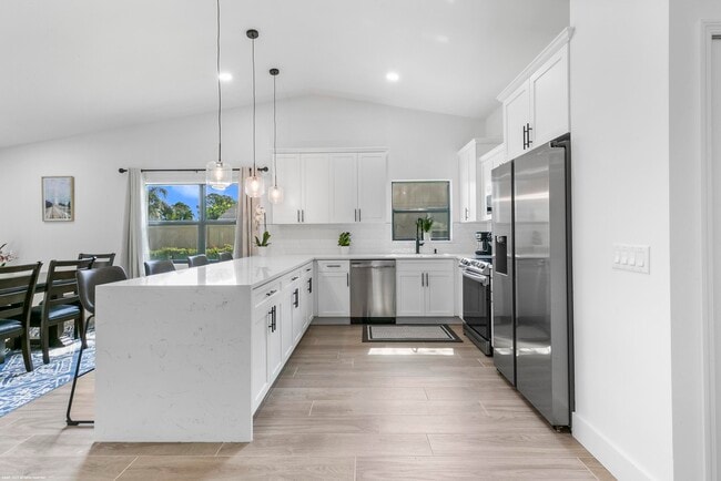 Photo - 13781 Barberry Dr