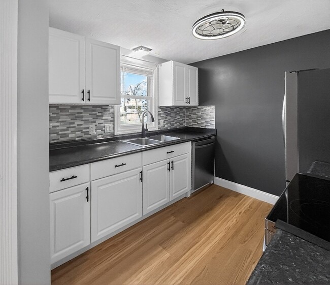 Photo - 213 Bayberry Hill Ln