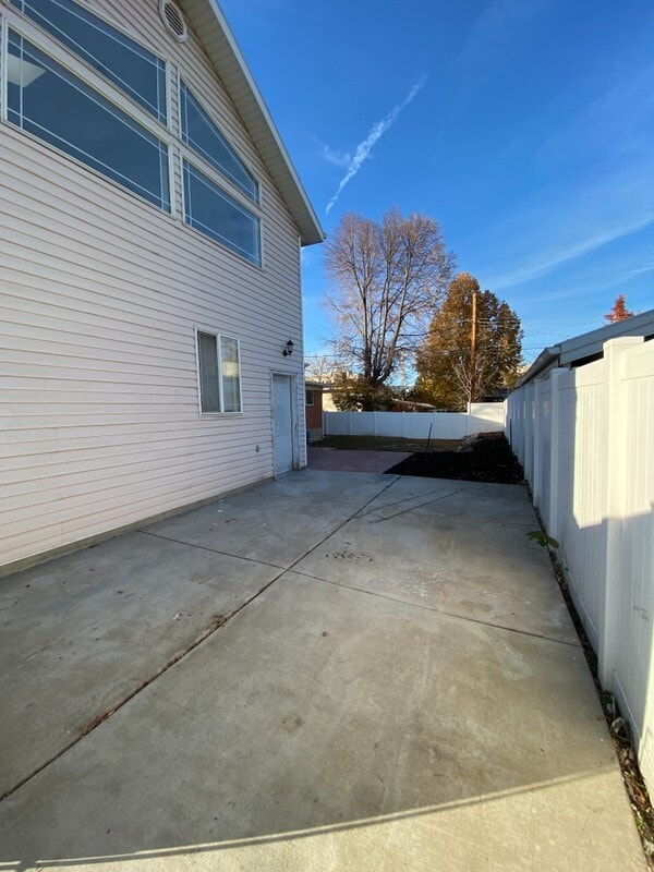 4045 Decathlon St Unit B