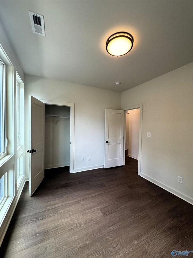 Photo - 2504 Freeman Rd SW