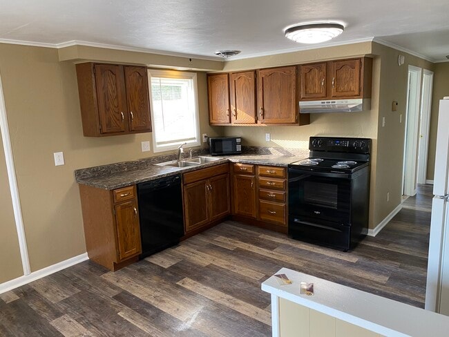 Photo - 193 Beazell St