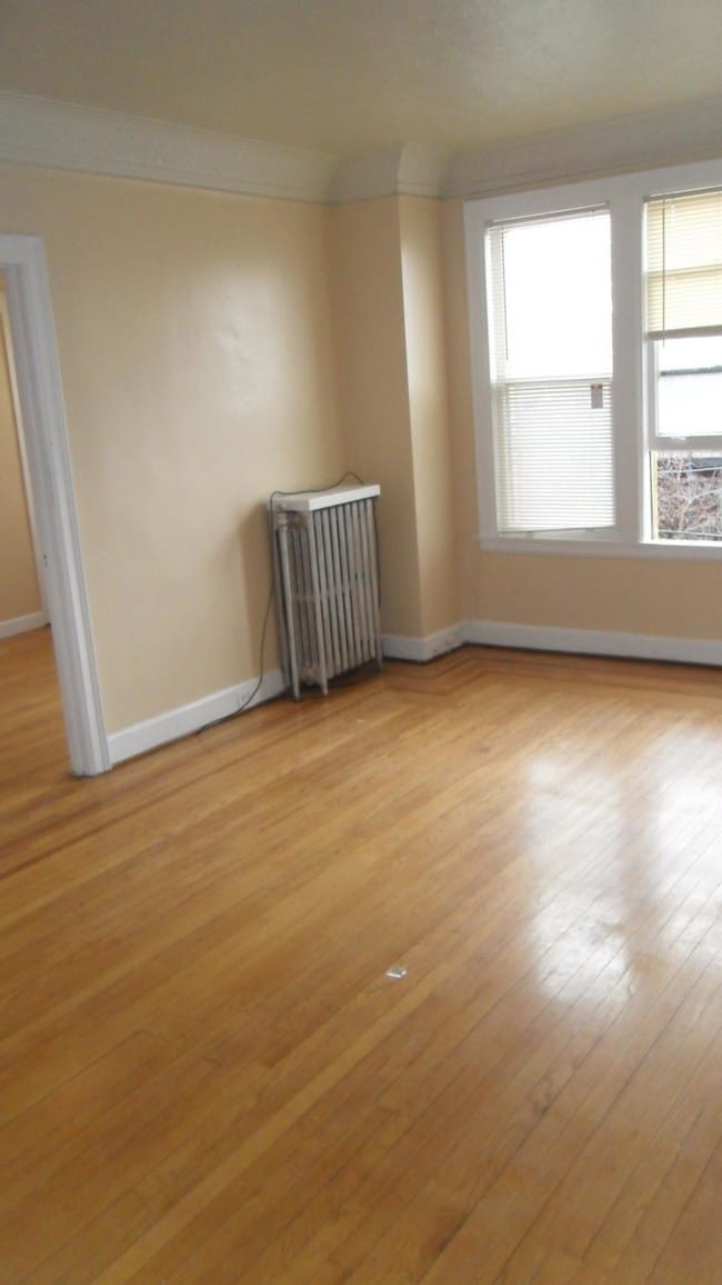 Photo - Parkway Apartments