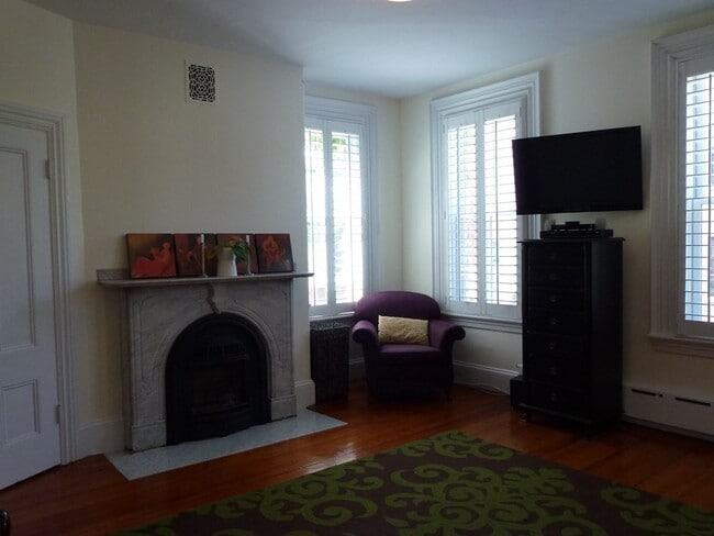 27 Adams St Unit SF