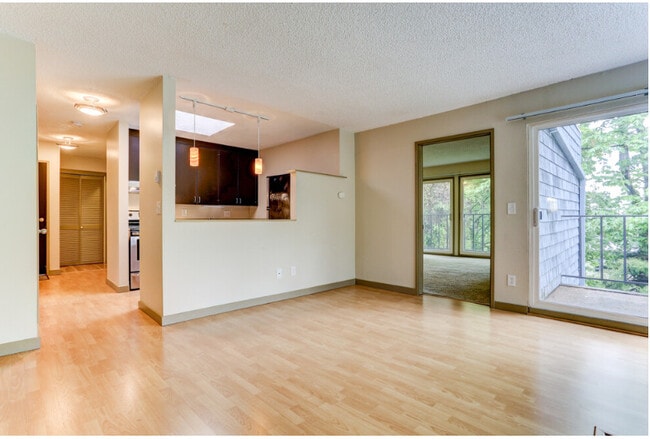 Building Photo - Lair Hill Rental