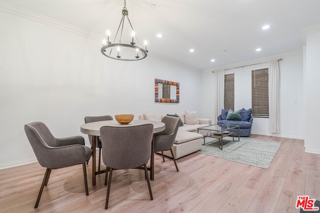 Photo - 5625 Crescent Prk W Unit 126