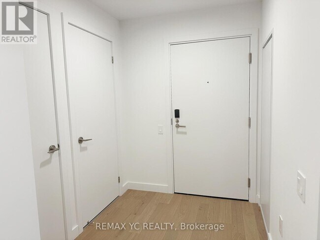 Photo - 1720 Bayview Ave Unité 214