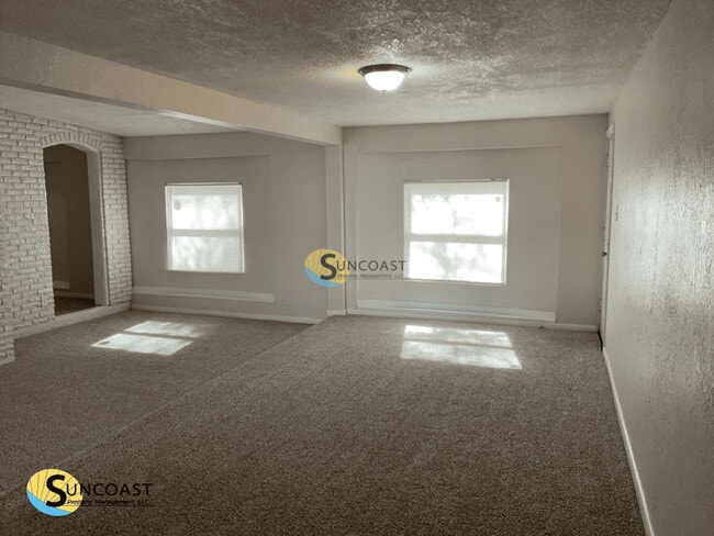 Photo - 4805 Locksley Ave