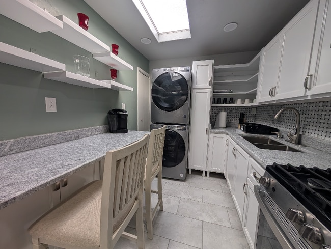 Photo - 3104 Red Sails Dr