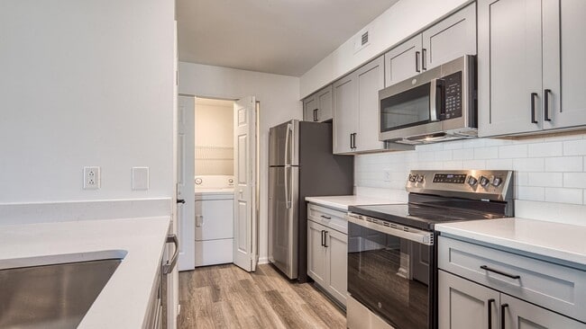 Photo - Latitudes Apartments