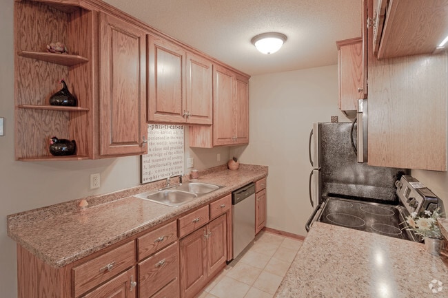 1HAB, 1BA - Midland Terrace