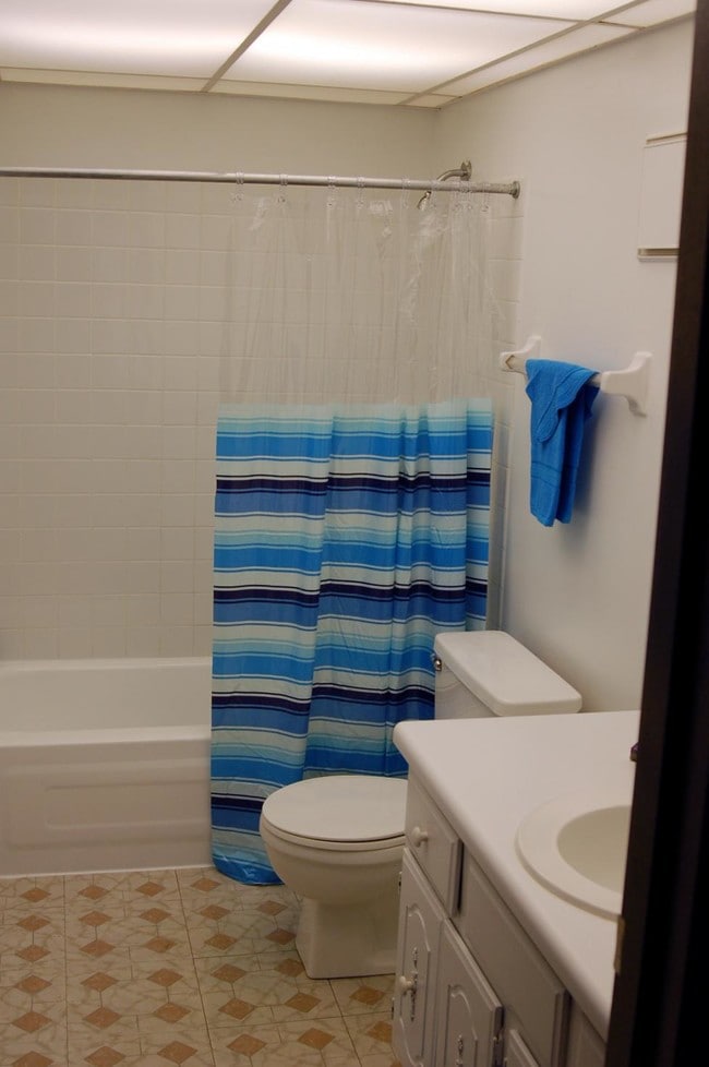 Photo - Breckenridge Apartments