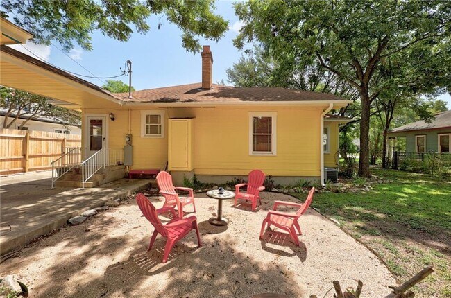 Photo - 1604 S Main St
