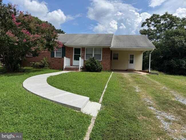 Building Photo - 1115 Bernstein Rd Rental