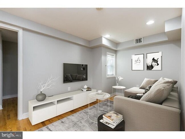 Photo - 1233 N 16th St Apartamento Unidad B