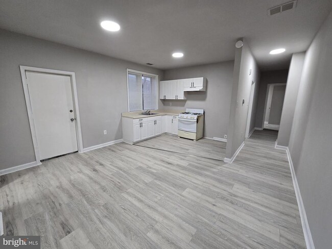 Photo - 5431 Baltimore Ave