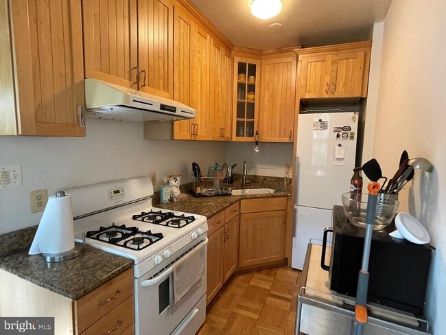 Photo - 1010 25th St NW Unit 204