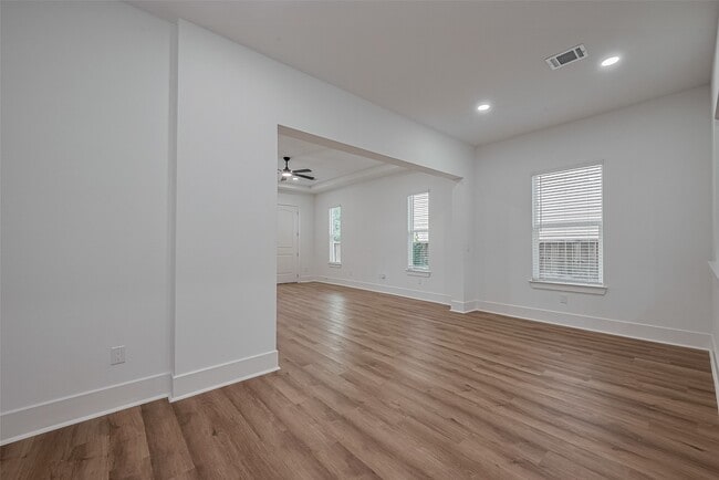 Building Photo - 8420 Compton St Unit B Rental
