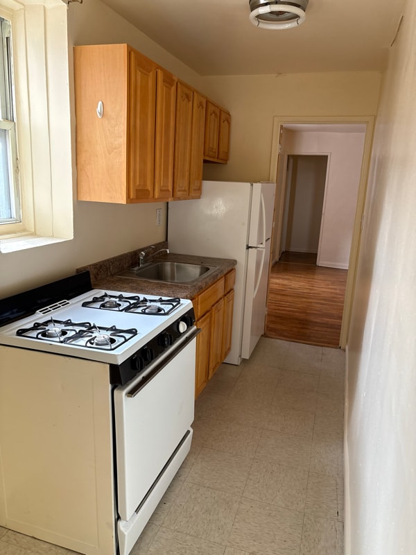 Photo - 3940 Bronx Blvd Unidad 3