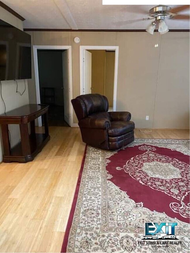 Photo - Private and secluded ranch in lakefront subdivision!