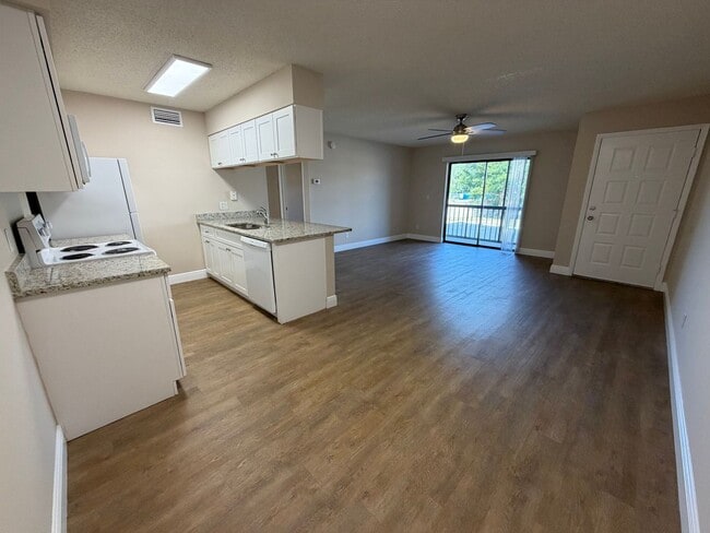 Photo - ANNUAL RENTAL - 1 BED / 1 BATH CONDO AT MYSTIC GARDENS