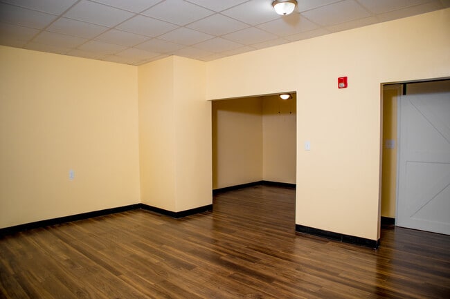 Photo - Columbia Place Apartments