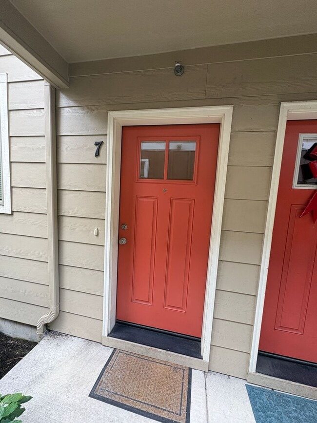 Photo - 2 Bedroom 1 1/2 Bath Close to campus on 14th & Patterson Unit 585 E 14th Ave #7