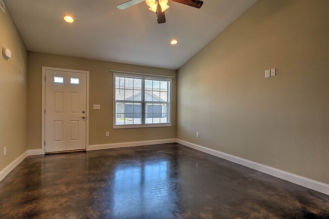 Photo - 20 Sutter Pl