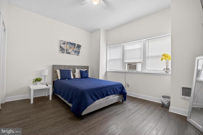 Photo - 3138 W Allegheny Ave Unit B