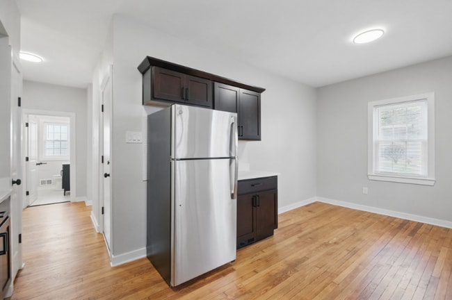 Photo - 310 Riverview Ave