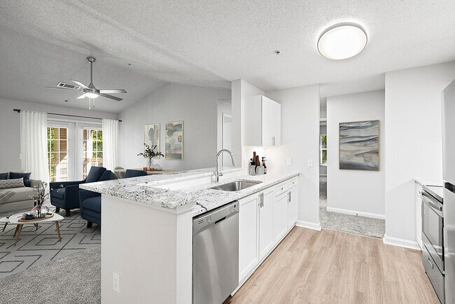 Newly Renovated Apartment Interiors at Retreat at Peachtree City Apartments - Retreat at Peachtree City