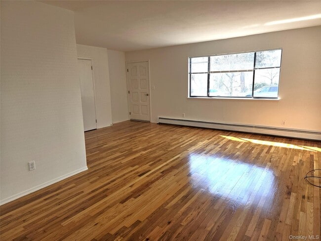 Photo - 74 Ashwood Rd Unit 1st Fl.