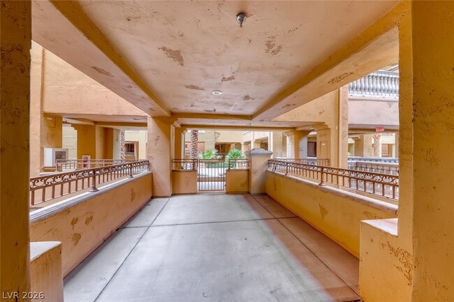 Photo - 20 Via Mantova Unidad 101