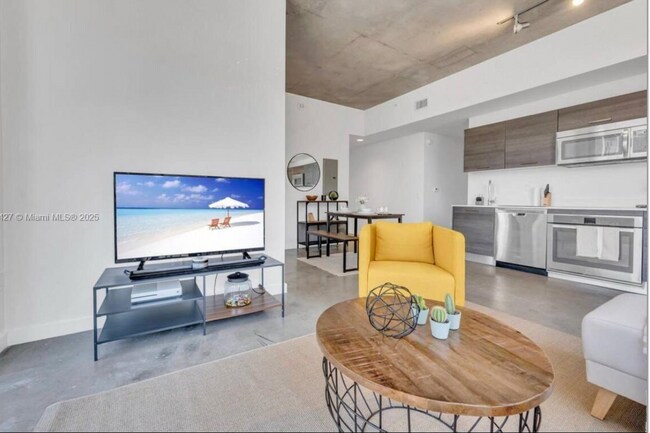 Photo - 151 SE 1st Ave Unidad #