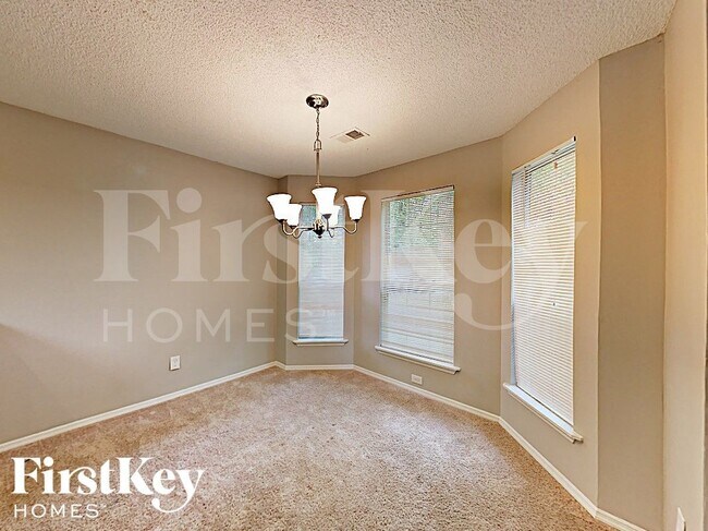 Photo - 1199 Paddocks Way