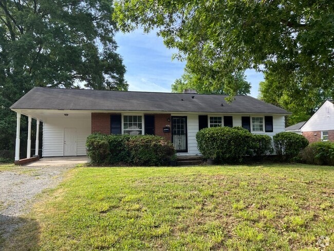 Building Photo - 2839 Burbank Dr Rental