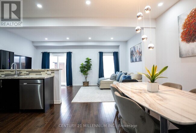 Photo - 9 Hampton Brook Wy