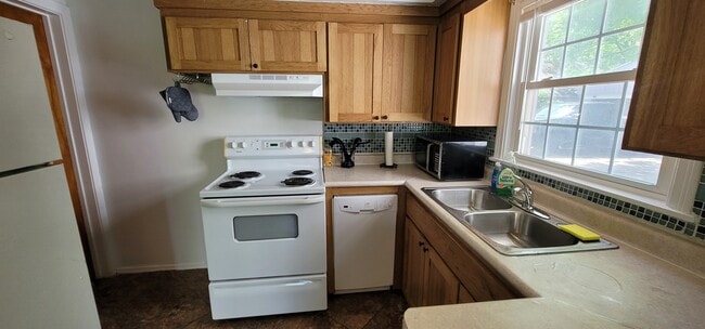 Photo - 1729 Sunnyside Dr