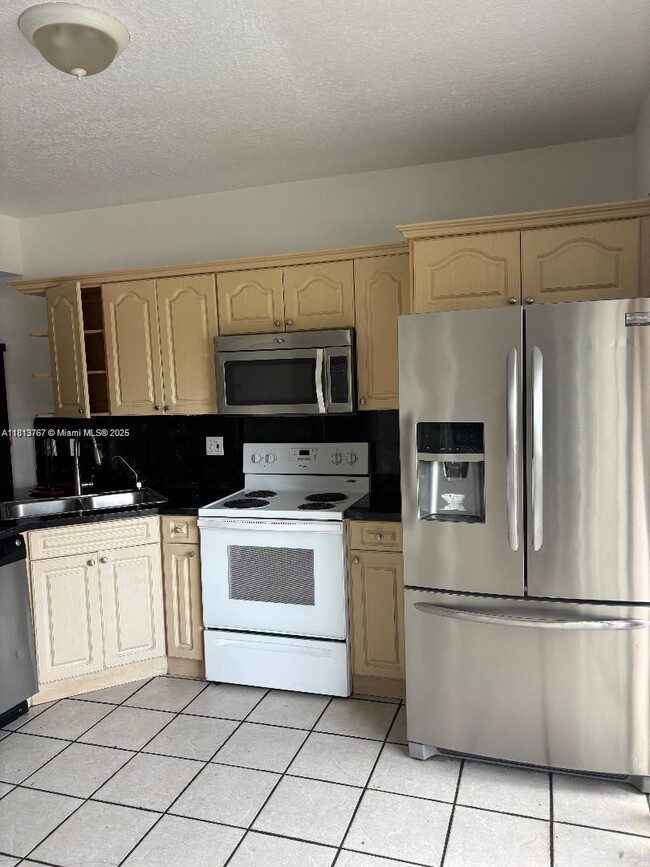 Photo - 8340 NW 103rd St Unit 205D