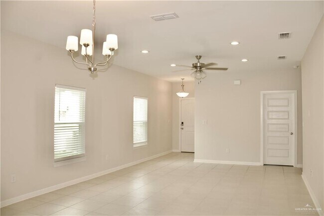 Photo - 14 Westway Ave