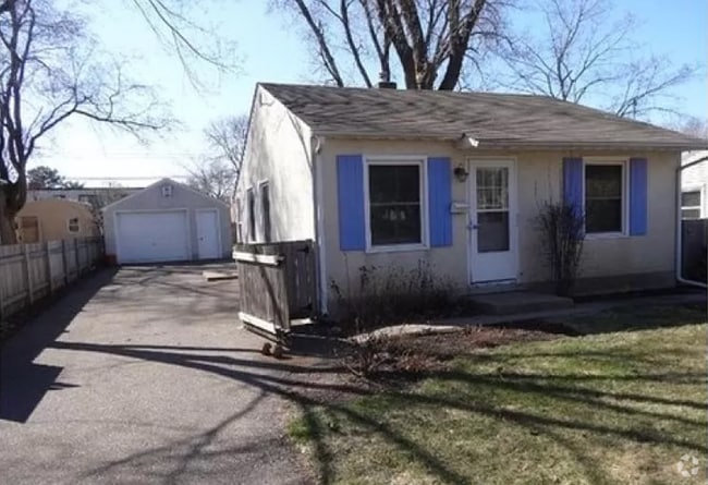 Building Photo - 3110 Utah Ave S Rental