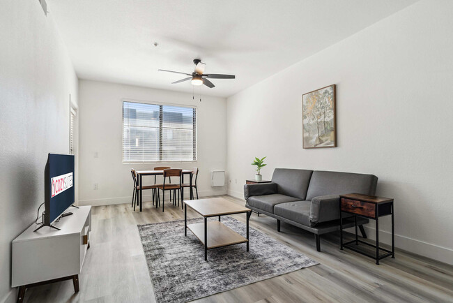 Building Photo - 6610 N 93rd Ave Rental