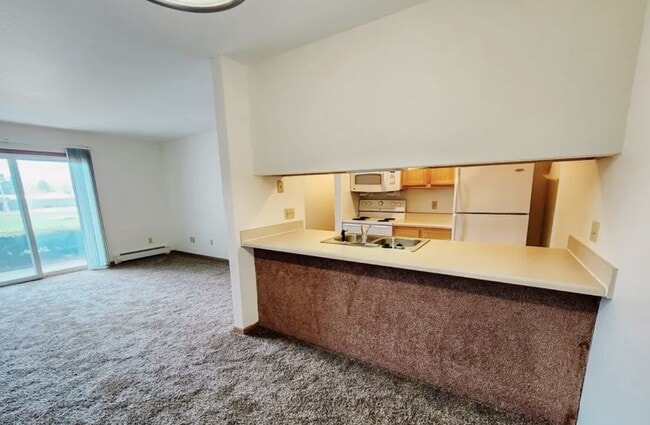 Photo - 125 W Harrington Rd