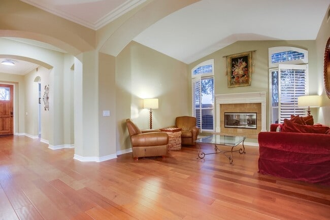 Photo - 8462 Donaker St