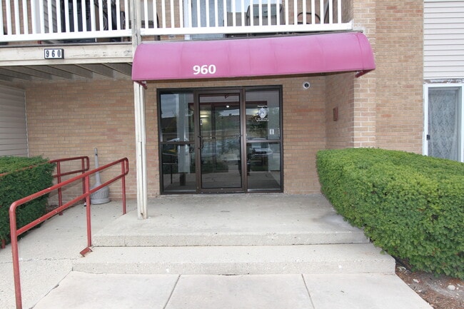 Photo - 960 Beau Dr Unidad 109