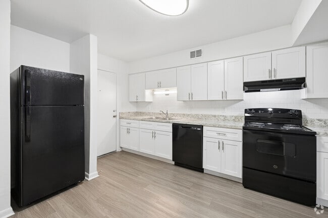 3BR, 2BA - 1,310SF - Kitchen