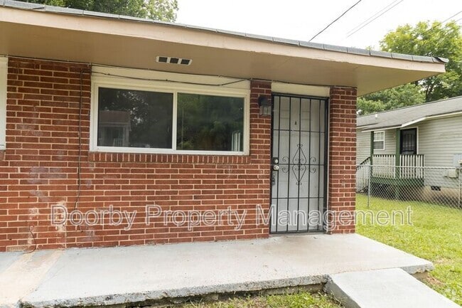 Building Photo - 1008 N Hawthorne St Unit A Rental